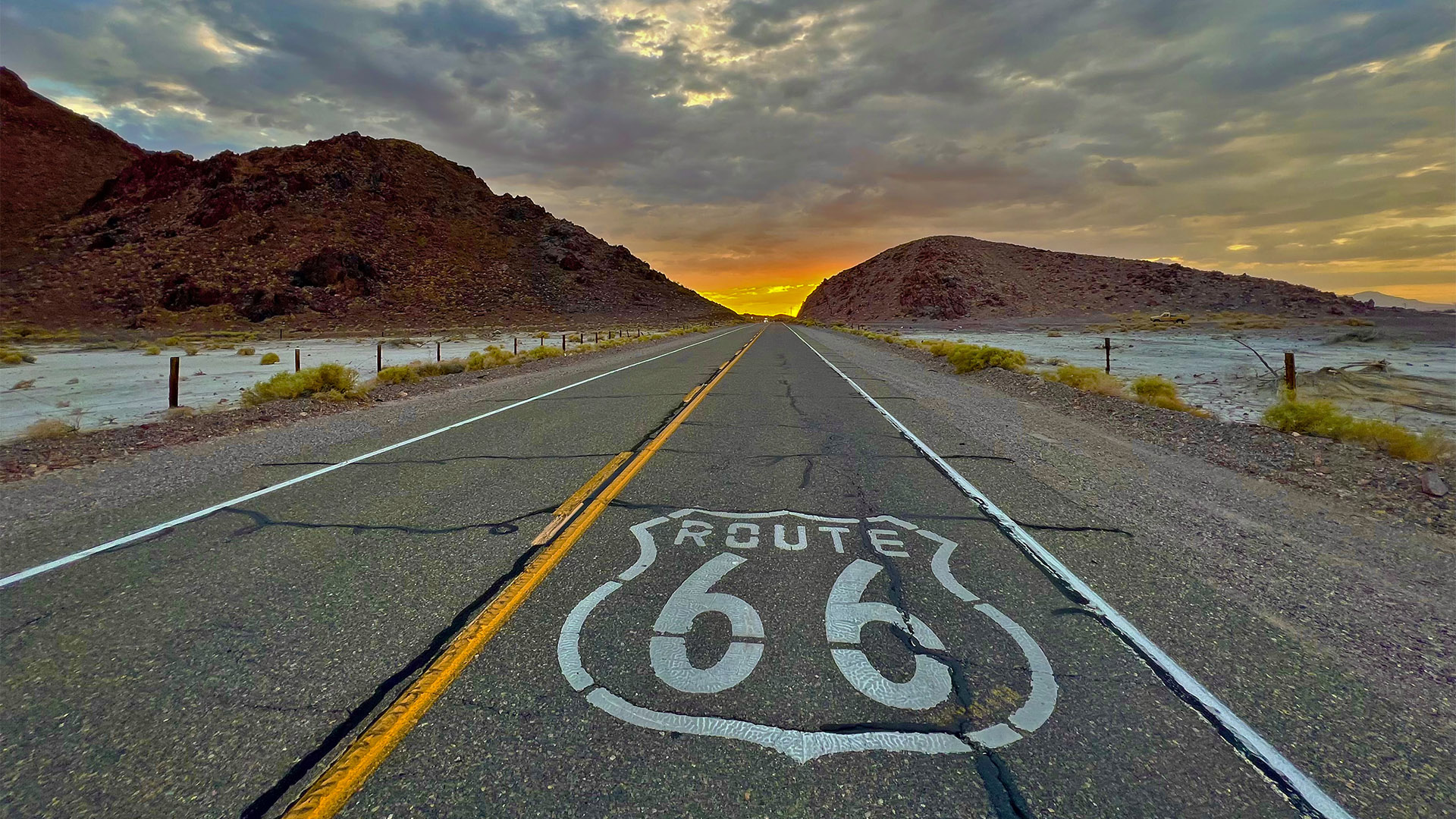 The Logistics Nexus: Strategic Access to the I-40 and I-15 Corridors